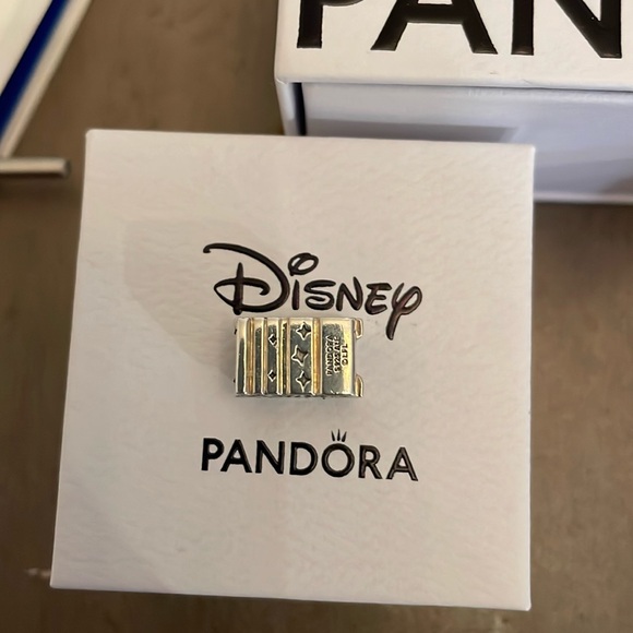 New Authentic Pandora Star Wars x Disney Logo Charm never worn on a bracelet. - Picture 2 of 4